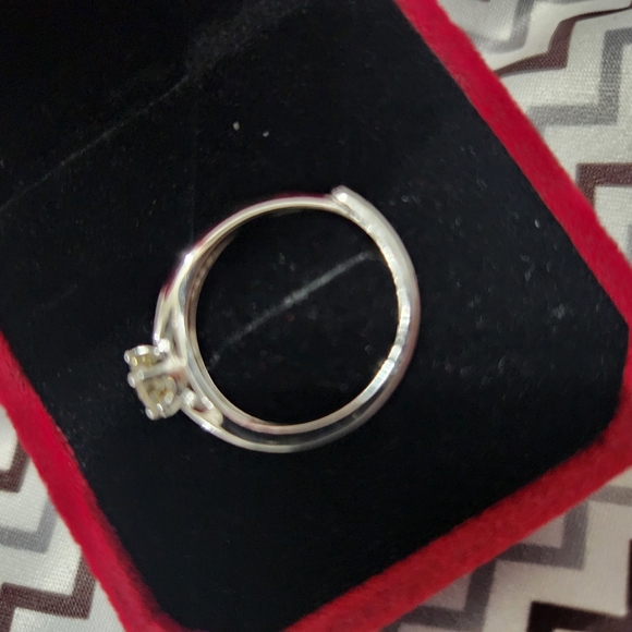 NIB Brand New Hidden Adjustable Moisanite Ring GRA Certified - Picture 2 of 9